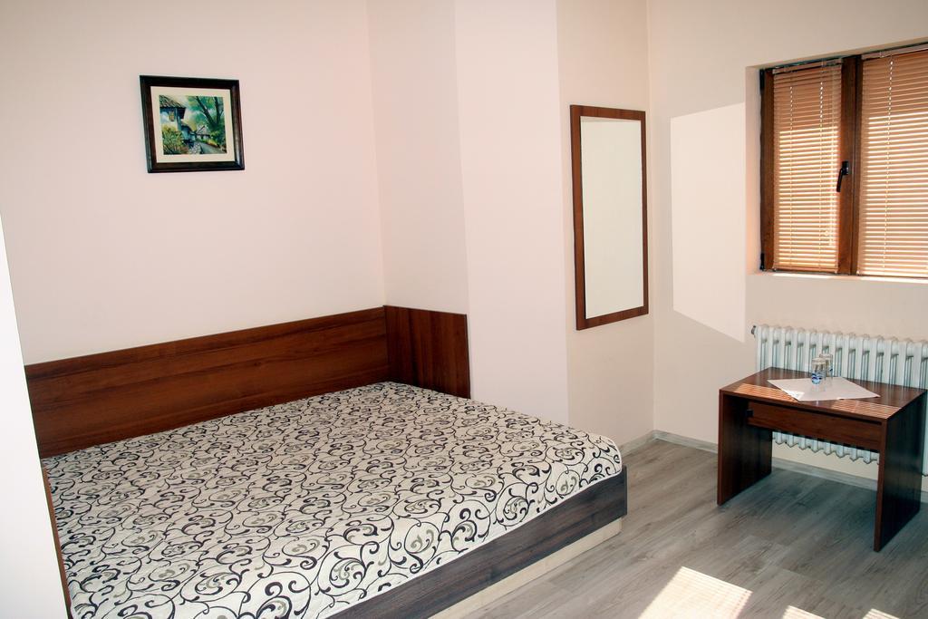Interrum Hotel Razgrad Rum bild