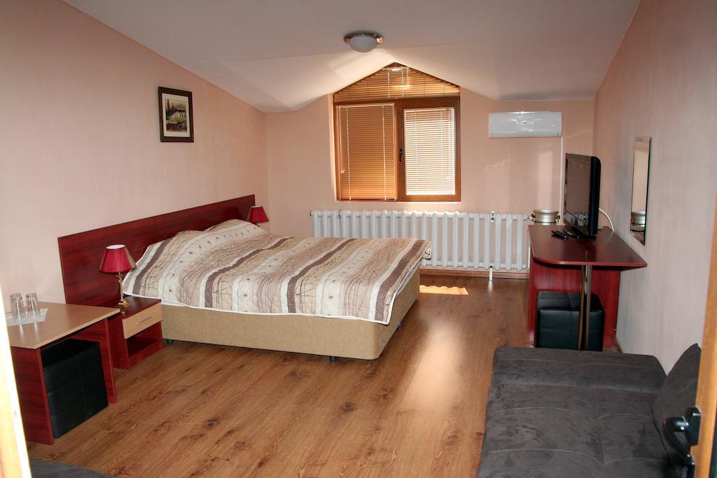 Interrum Hotel Razgrad Rum bild