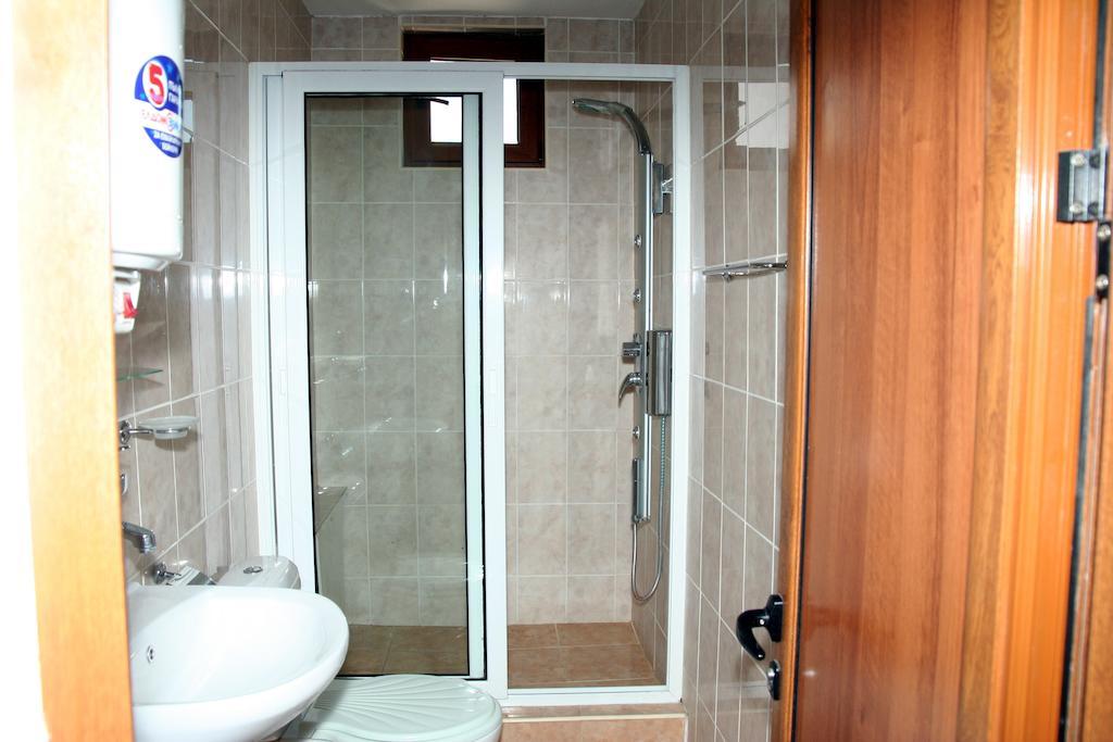 Interrum Hotel Razgrad Rum bild